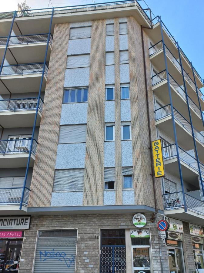 Metro Apartment Turin Exterior foto